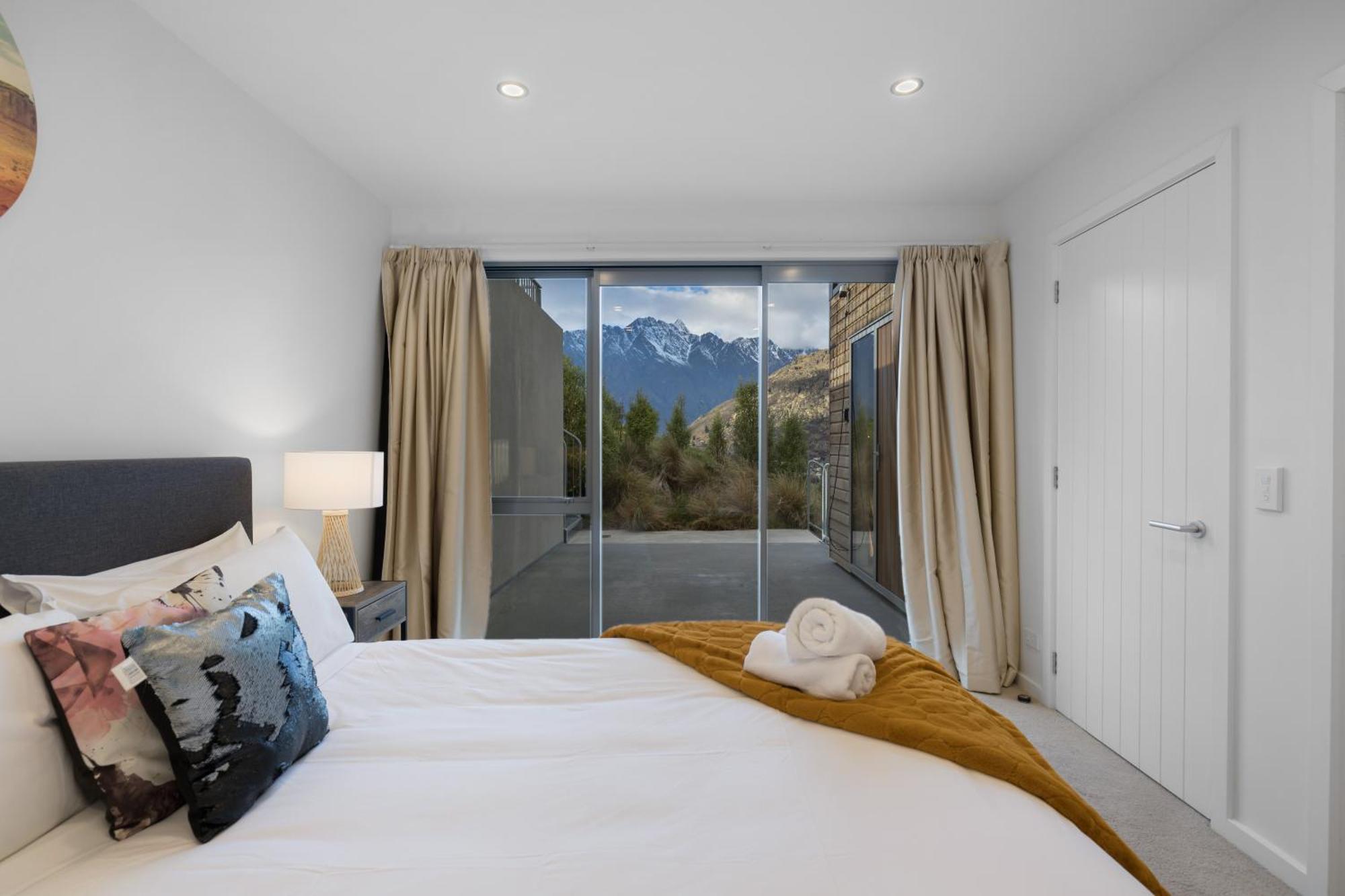 Luxury Away - Summit View Villa ควีนส์ทาวน์ ภายนอก รูปภาพ
