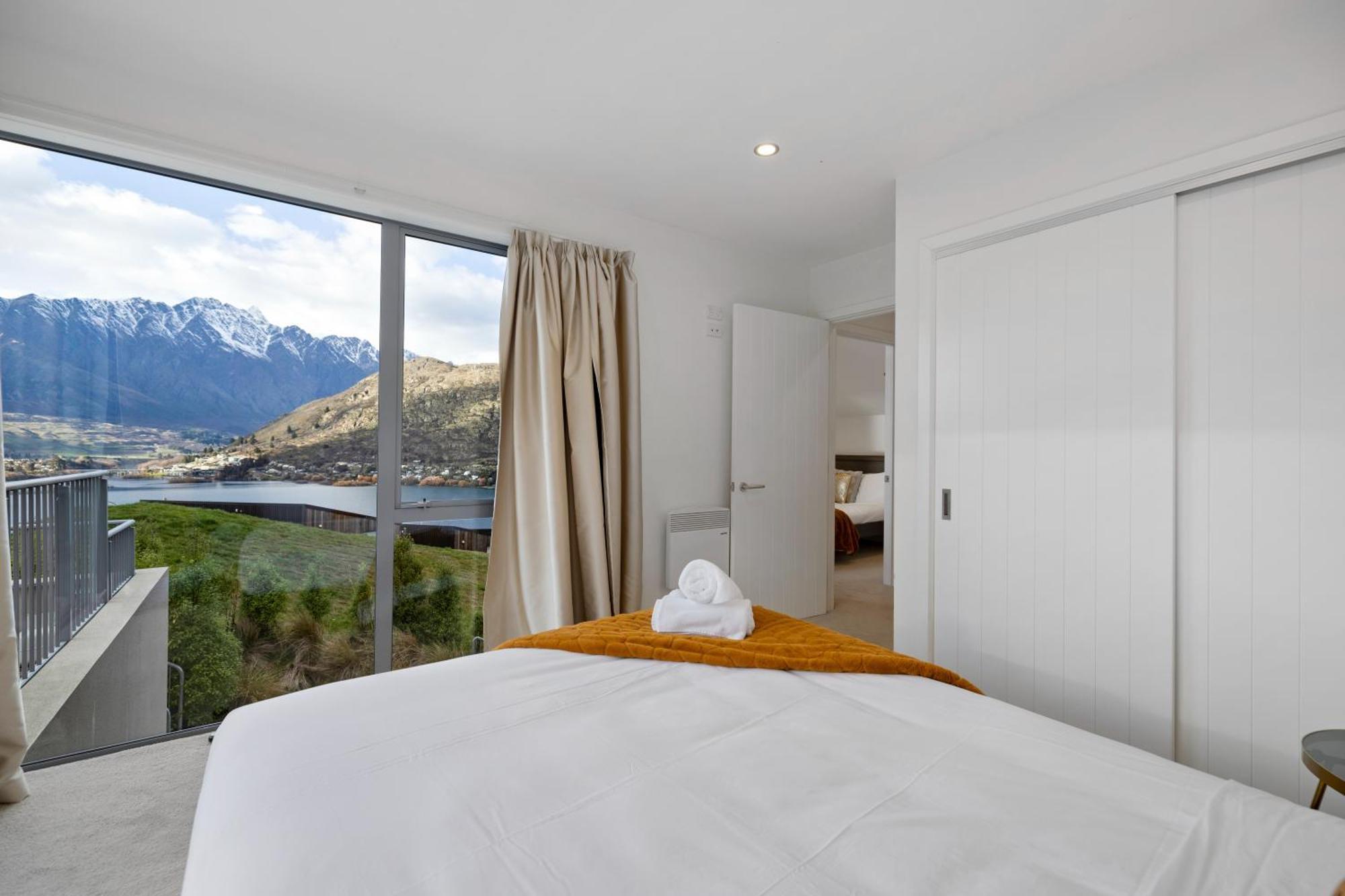 Luxury Away - Summit View Villa ควีนส์ทาวน์ ภายนอก รูปภาพ