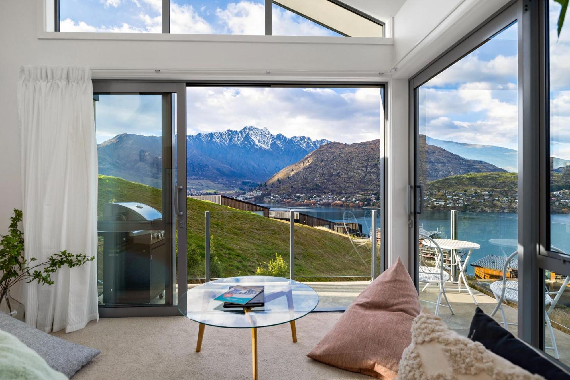 Luxury Away - Summit View Villa ควีนส์ทาวน์ ภายนอก รูปภาพ