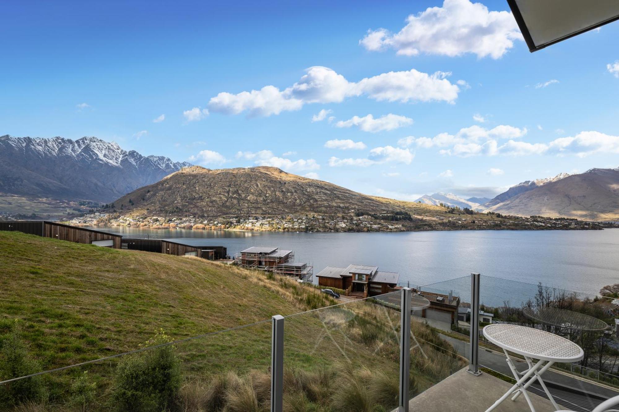 Luxury Away - Summit View Villa ควีนส์ทาวน์ ภายนอก รูปภาพ